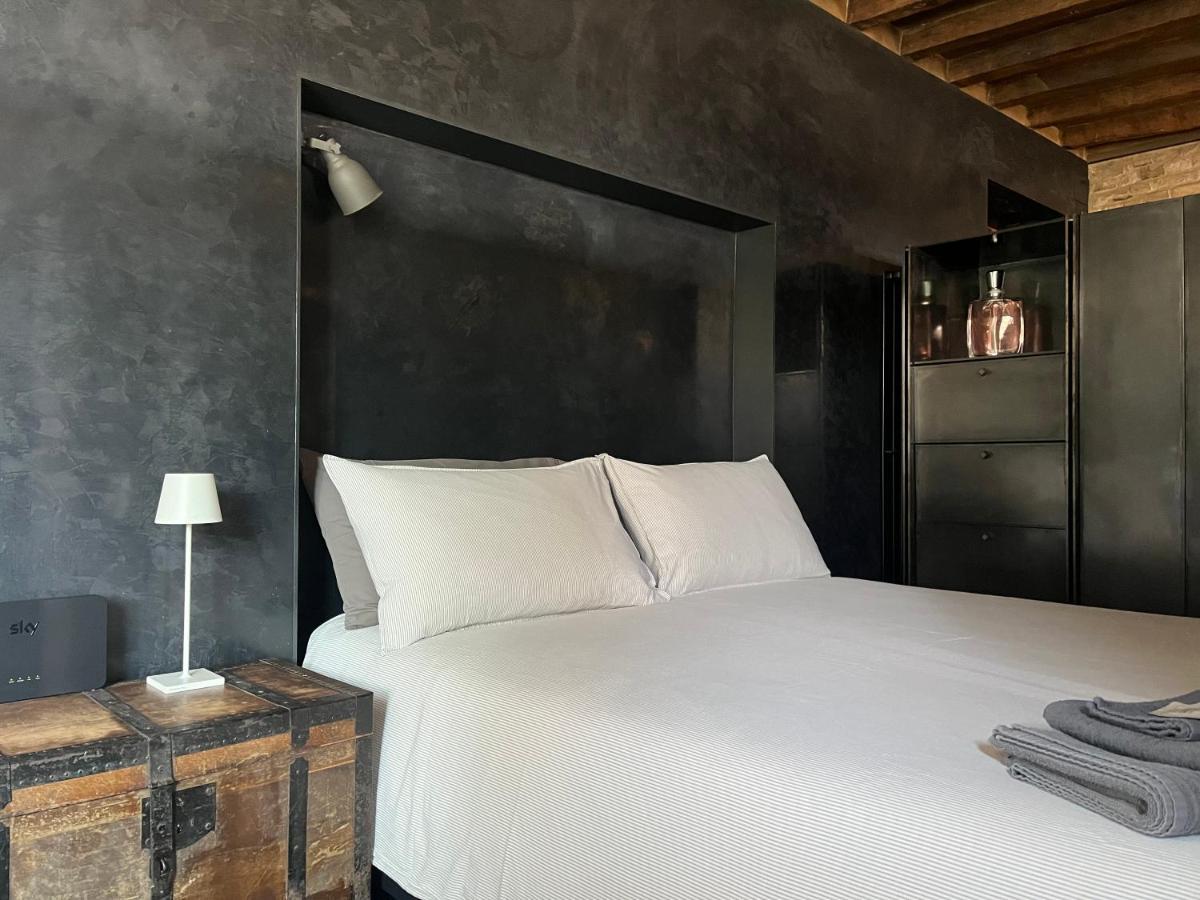Апартаменти Ardesia Exclusive Apartament Парма Екстер'єр фото